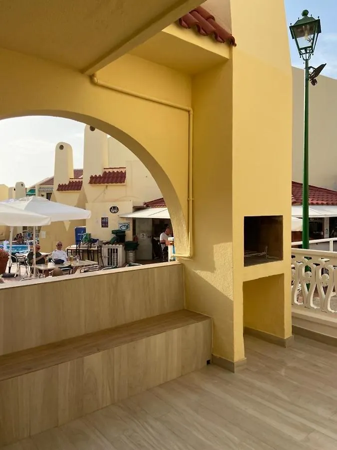 Luxury Apartment Fronte Piscina Mareverde A&V Costa Adeje Испания