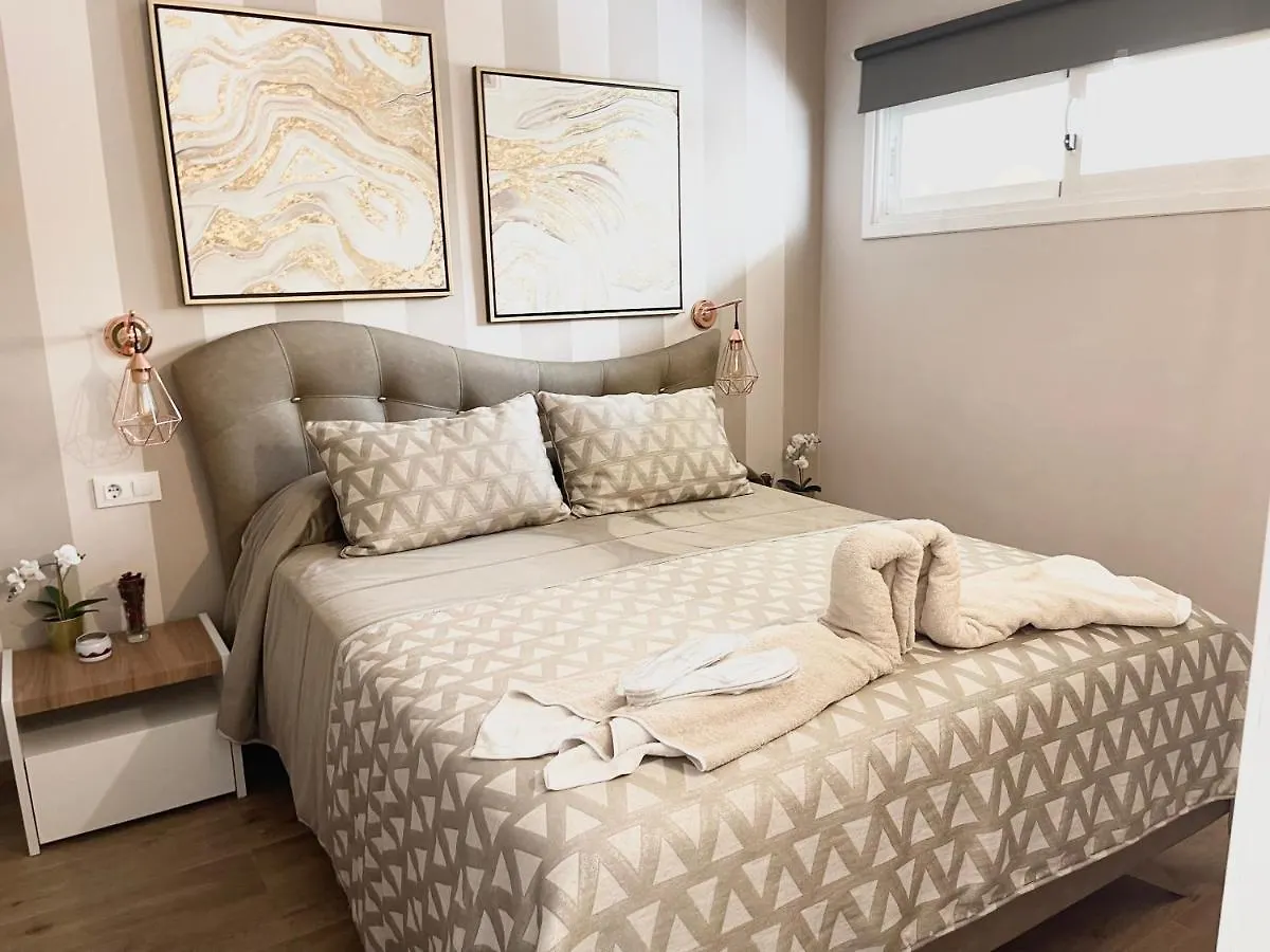 Luxury Apartment Fronte Piscina Mareverde A&V Costa Adeje 0*, Адехе